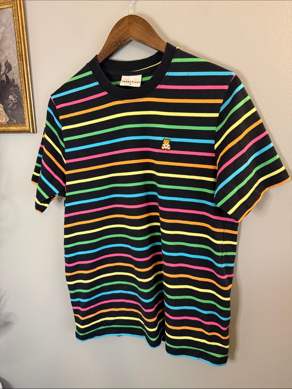 Teddy Fresh Rainbow Stripe Bear Logo Tee Black Short Sleeve T-Shirt Size Small - Picture 4 of 9